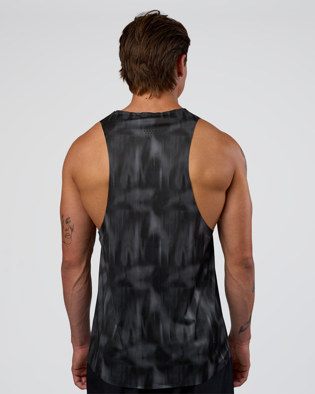 Man wearing Race Day Tank - Lunar Glow-Yellow Fizz | Model:Konnor | Size:M