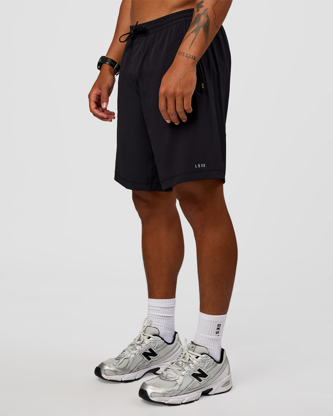 Man wearing Rep 9&