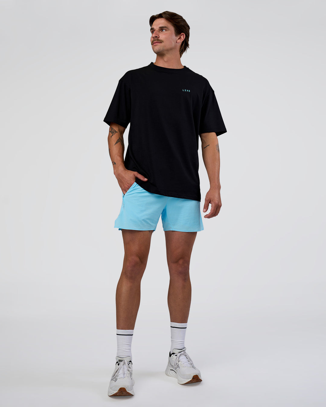 Man wearing UltraAir 5&quot; Lined Performance Short - Baltic Sea | Model:Konnor | Size:M