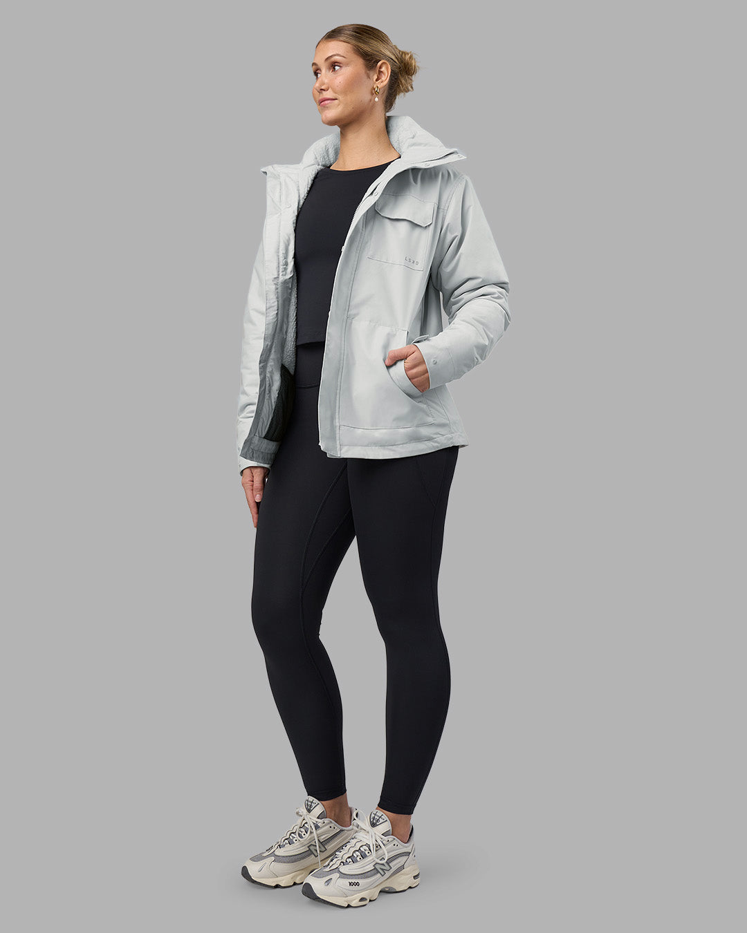 Woman wearing Marshall 2.0 Jacket - Digital Mist | Model:Amy | Size:M