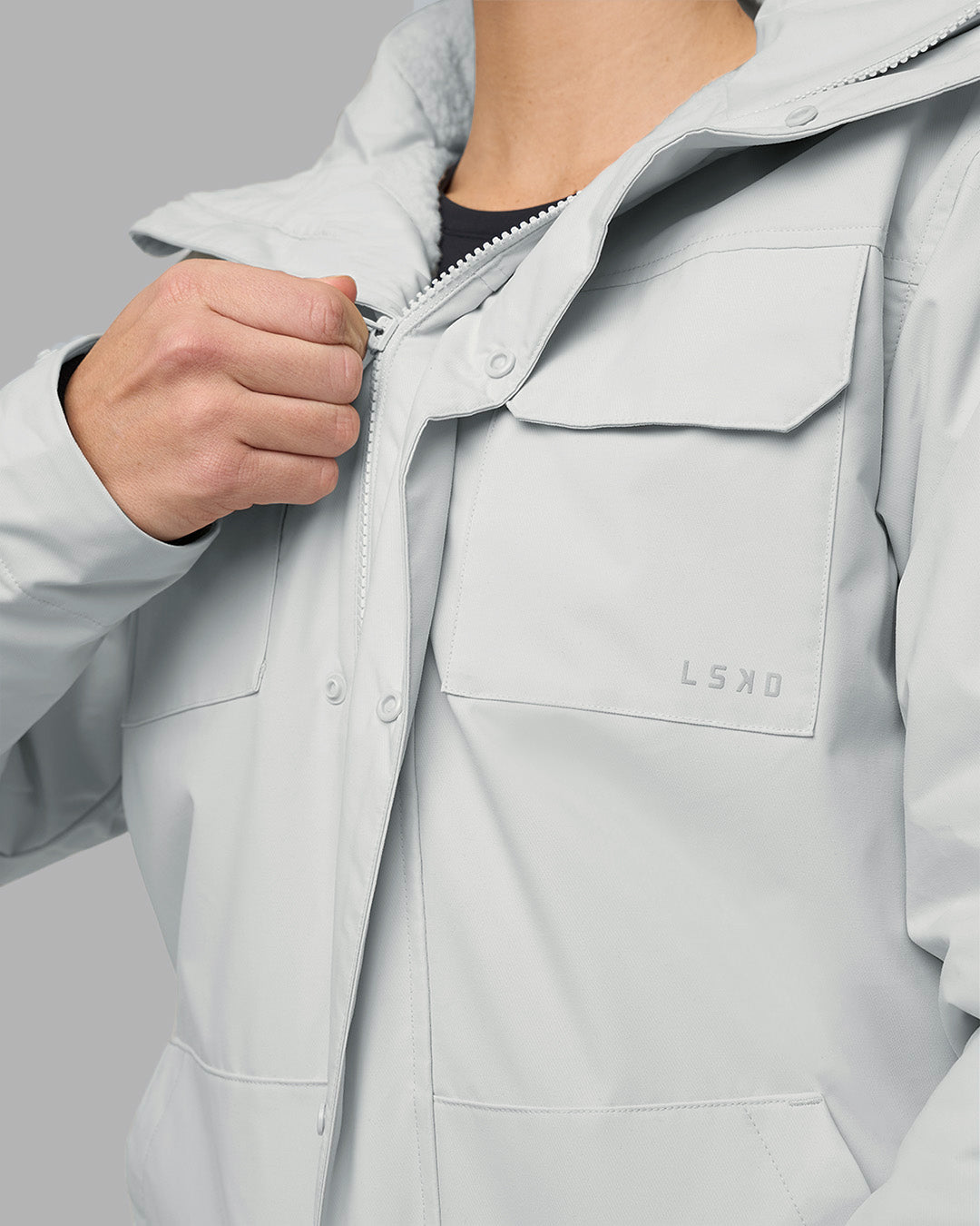 Woman wearing Marshall 2.0 Jacket - Digital Mist | Model:Amy | Size:M