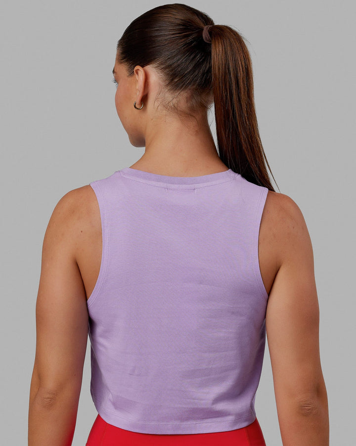 Woman wearing Agile FLXCotton Tank - Pale Lilac-Infrared