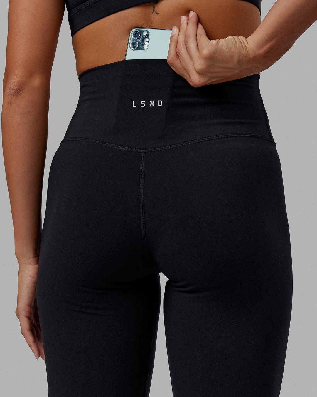Base 2.0 Ultra High-Rise 7/8 Legging - Black