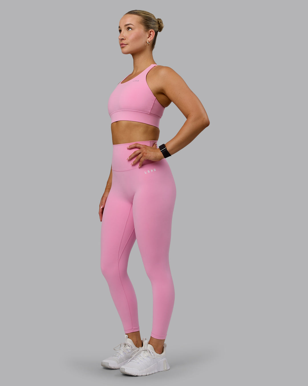 Woman wearing Base 2.0 Ultra High-Rise 7/8 Legging - Bubblegum