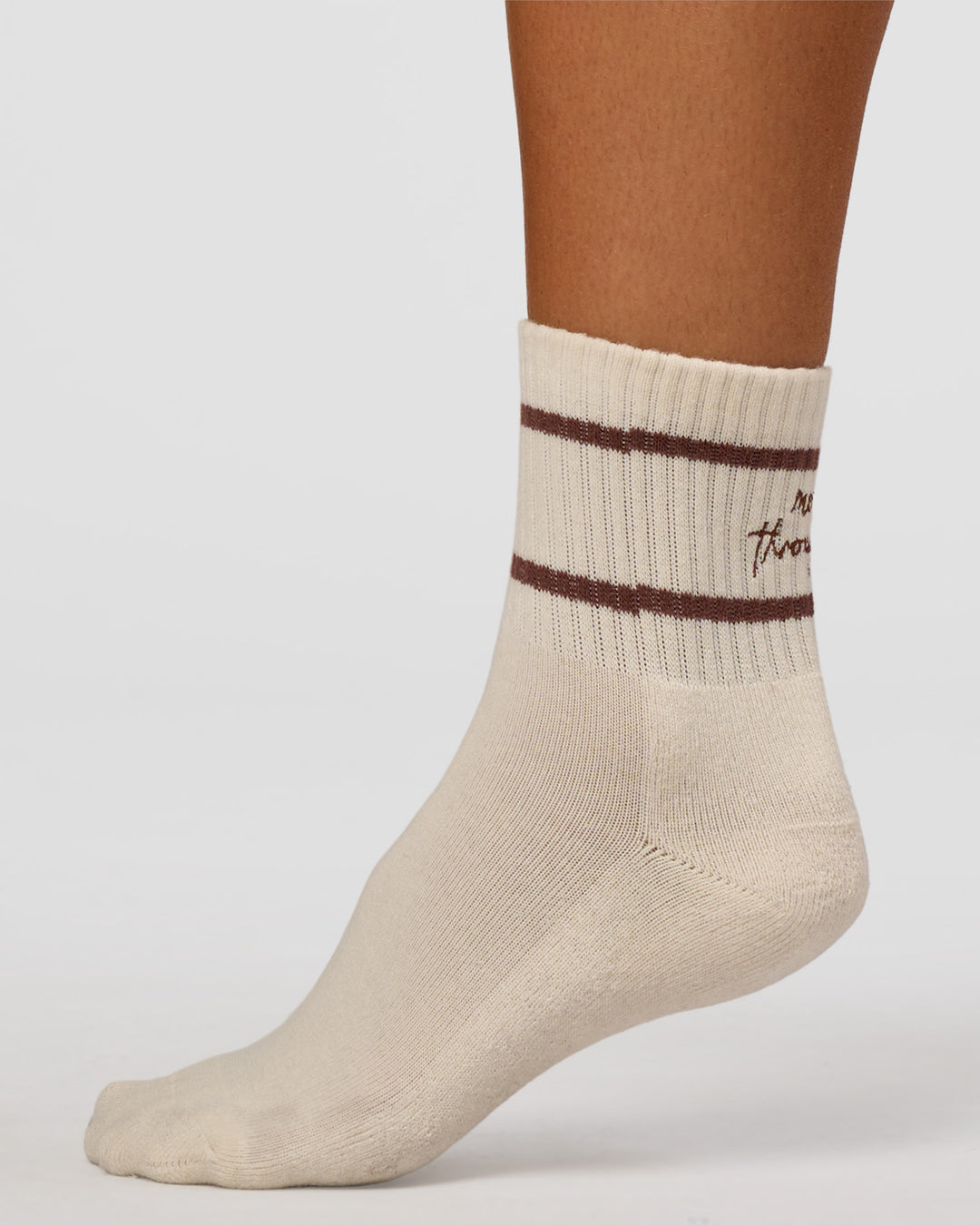 CF Move Through Quarter Socks - Ivory-Hot Chocolate
