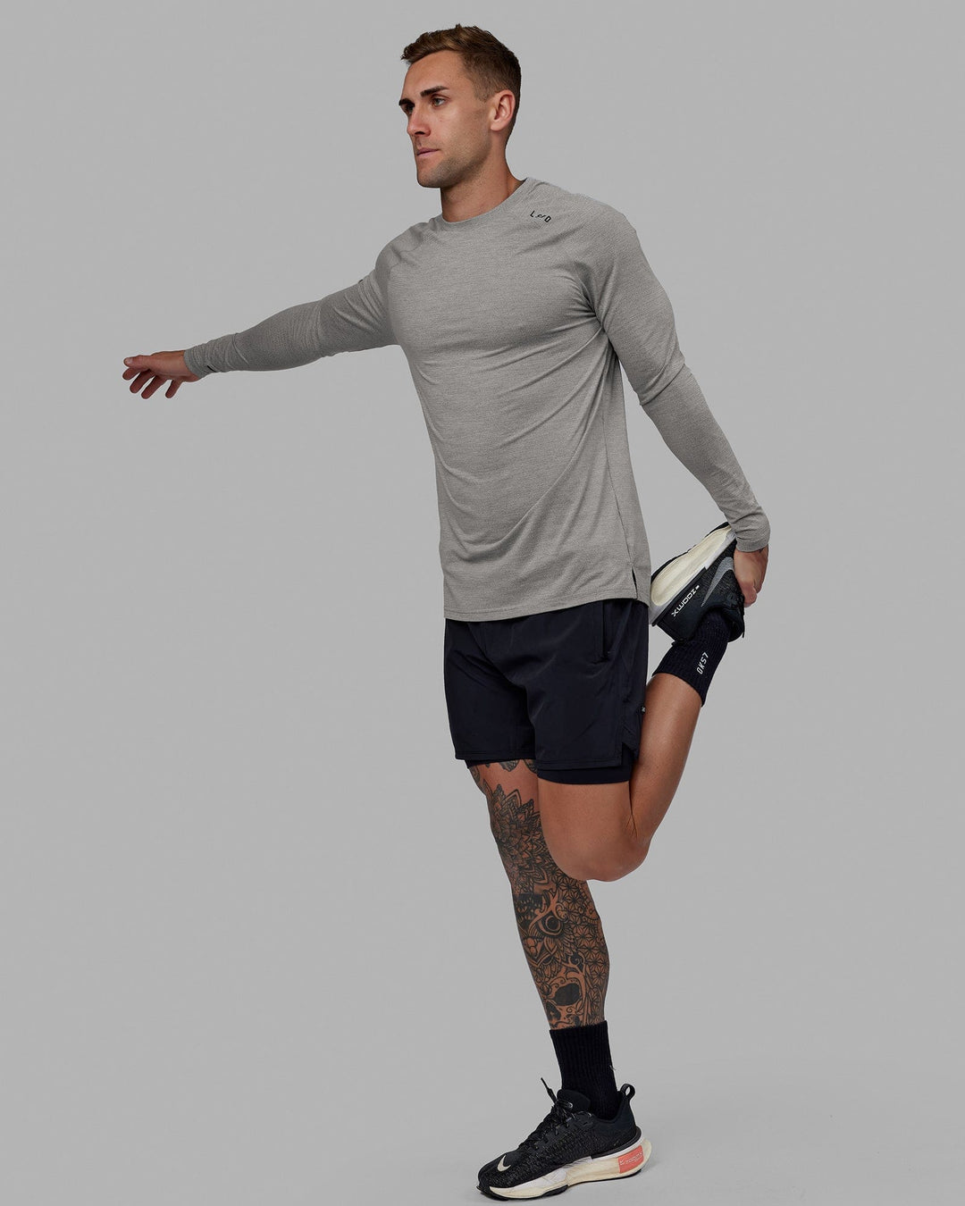 Man wearing Challenger 6&quot; Lined Performance Short - Black