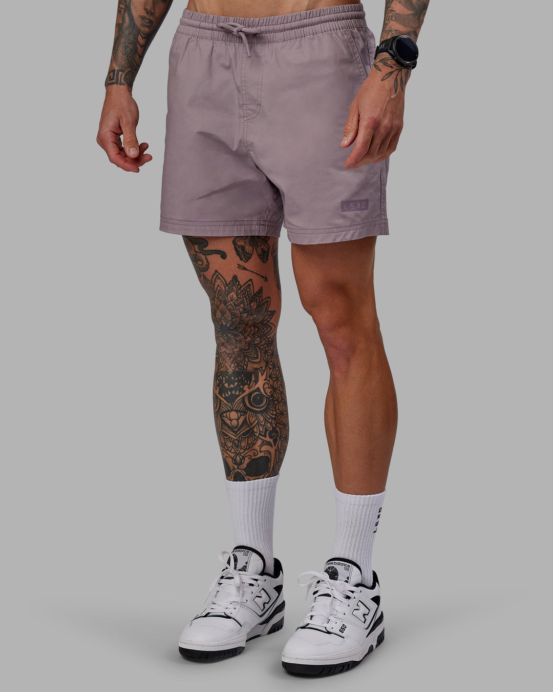 Man wearing Daily 5" Shorts - Grey Purple