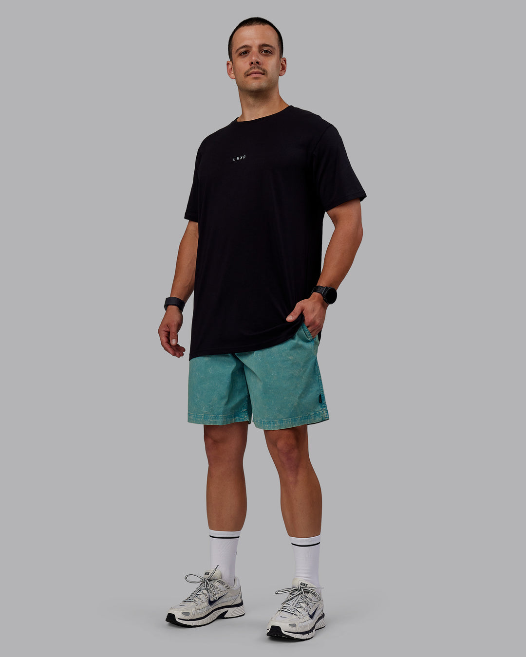Man wearing Washed Daily 7&quot; Shorts - Sagebrush