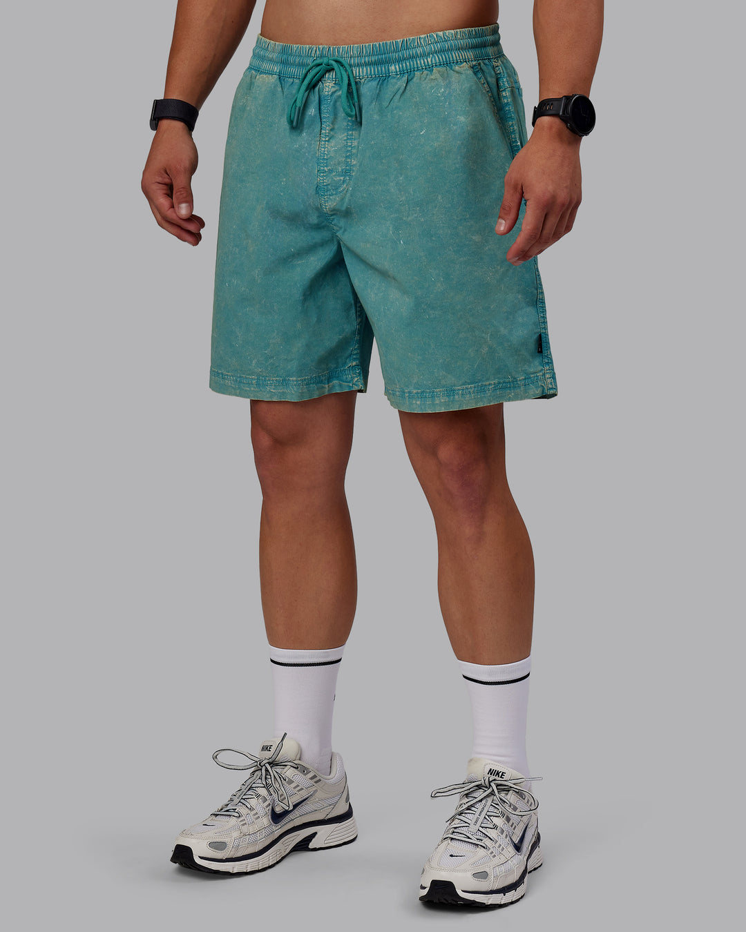 Man wearing Washed Daily 7&quot; Shorts - Sagebrush