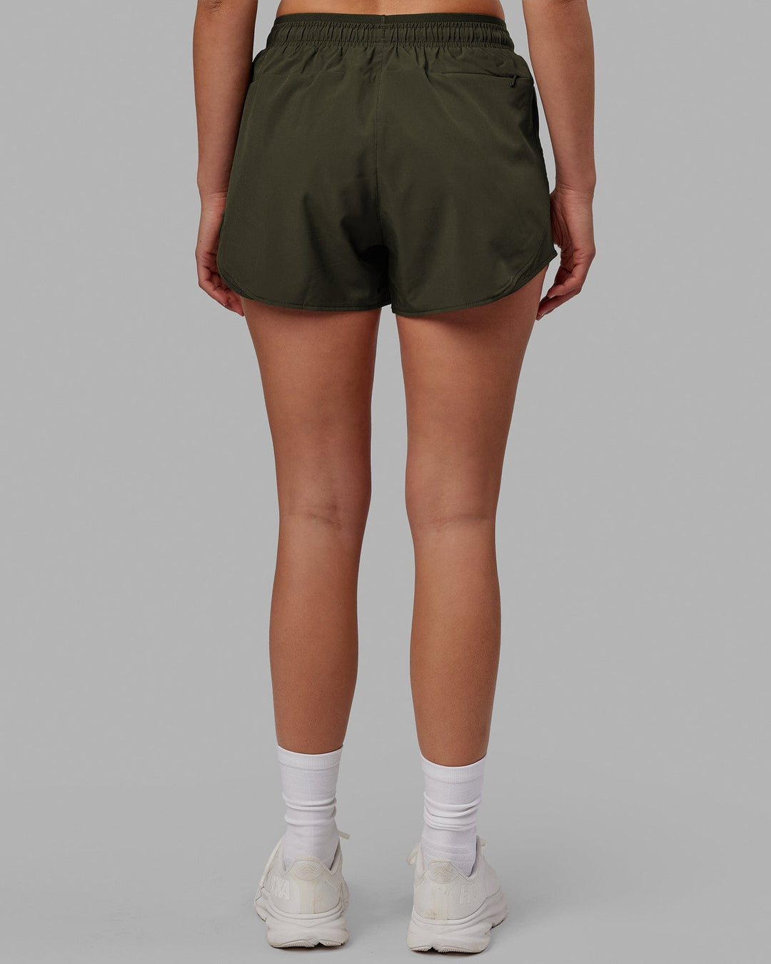Woman wearing Dynamic Run Short - Forest Night