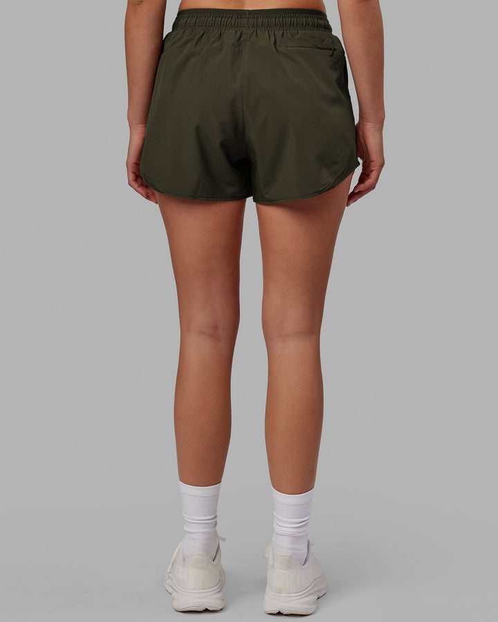 Woman wearing Dynamic Run Short - Forest Night