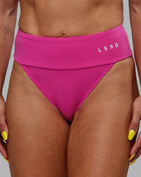 Woman wearing Elevate Sprinting Briefs - Fuchsia Pink