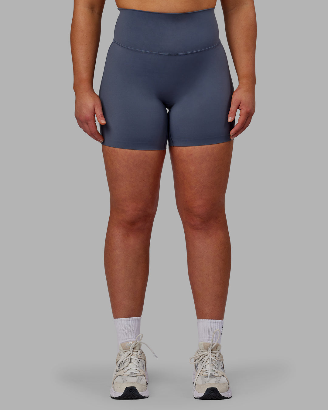Woman wearing Elixir Ultra High-Rise 6&quot; Short - Turbulence