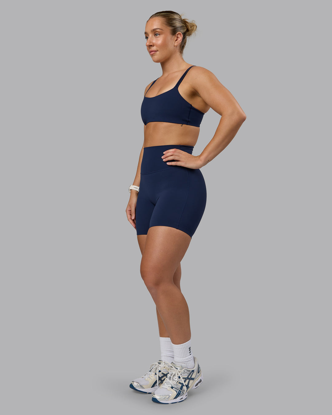 Woman wearing Elixir Ultra High-Rise 6&quot; Short - Future Navy  | Model:Lyss | Size:S