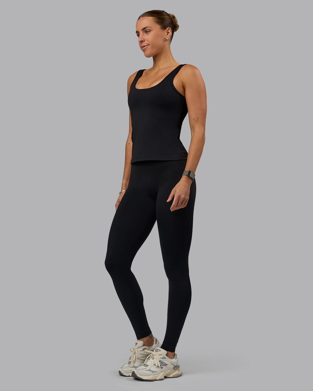 Woman wearing Elixir Ultra High-Rise Tall Legging Pockets - Black