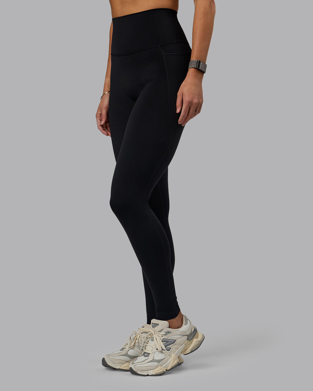Woman wearing Elixir Ultra High-Rise Tall Legging Pockets - Black