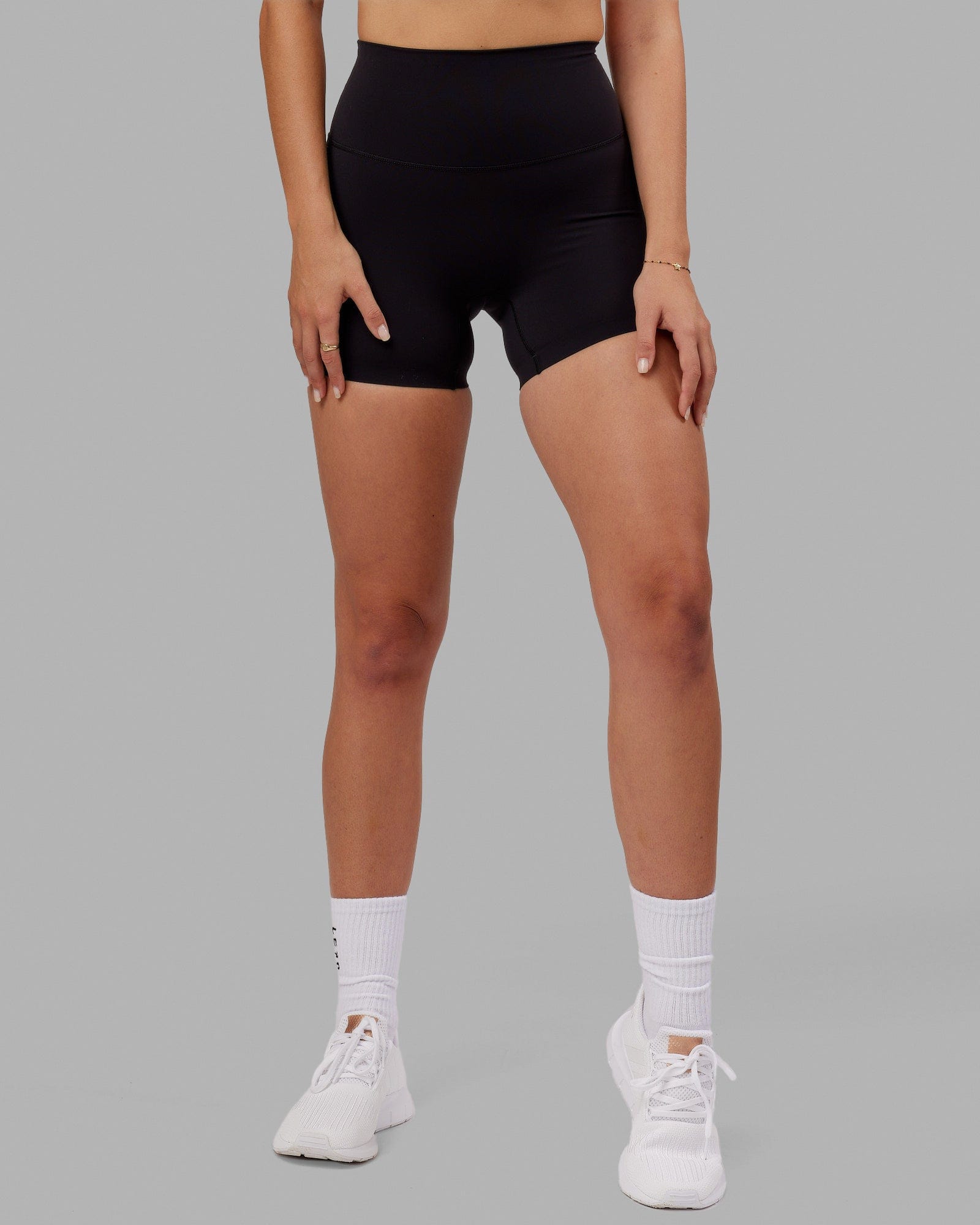 Rep X-Short Tights - Black-White