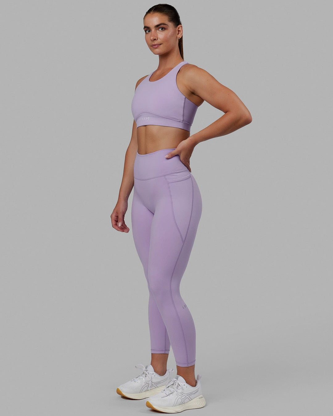 Woman wearing Fusion 7/8 Length Tights - Pale Lilac
