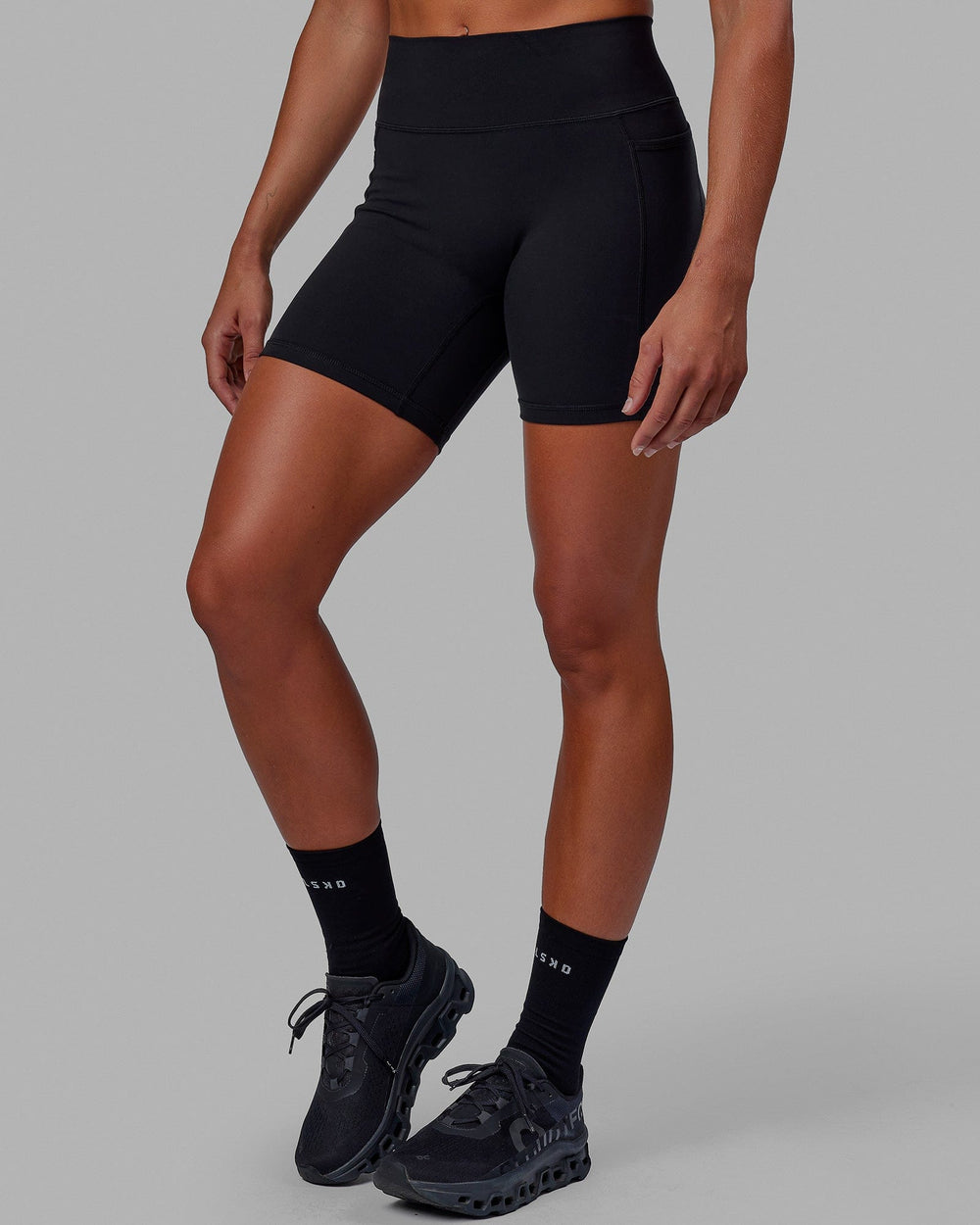 Woman wearing Fusion Mid Short Tights - Black-Black