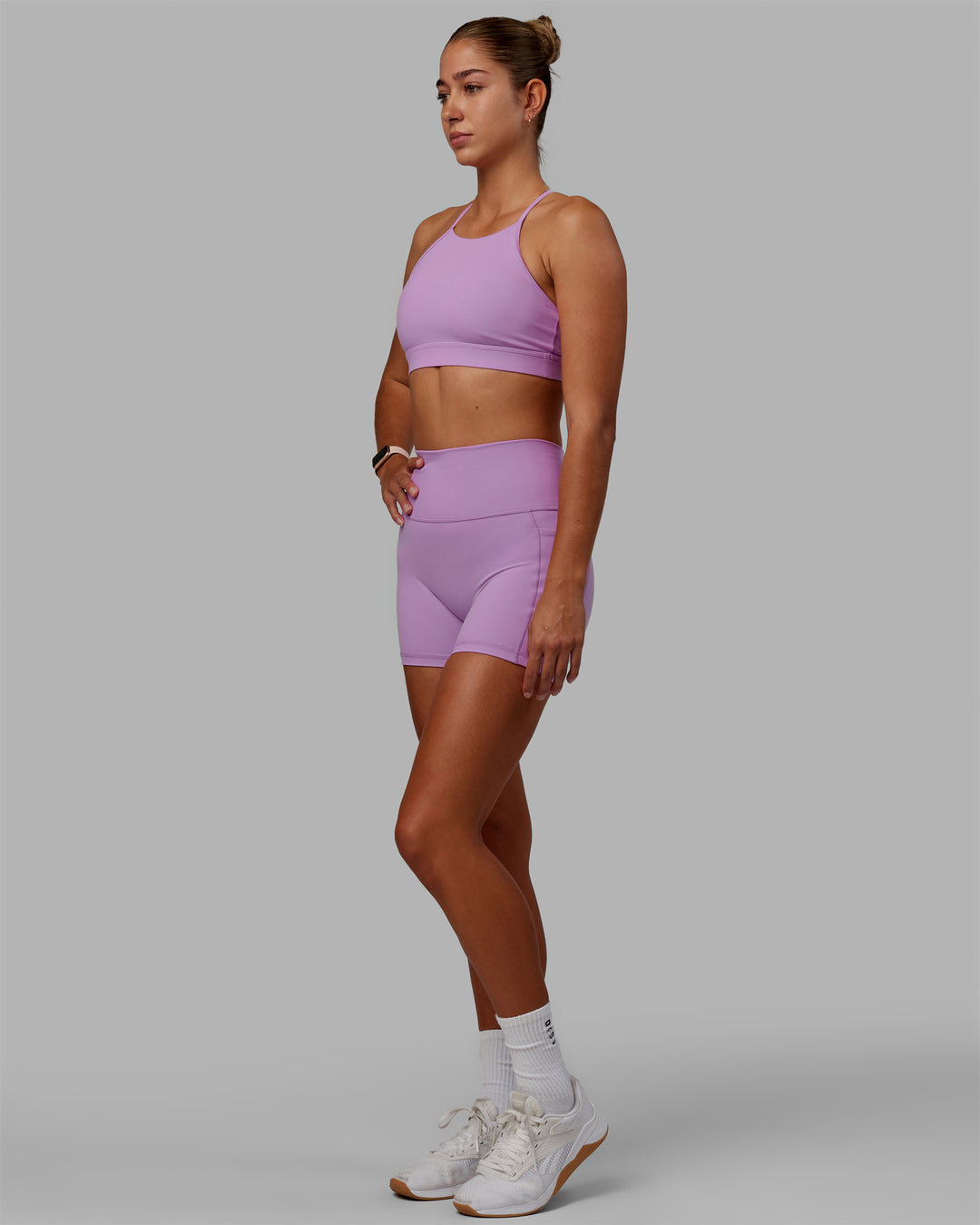 Woman wearing Fusion Ultra High-Rise 4&quot; Short Pockets - Light Violet | Model:Asia | Size:S