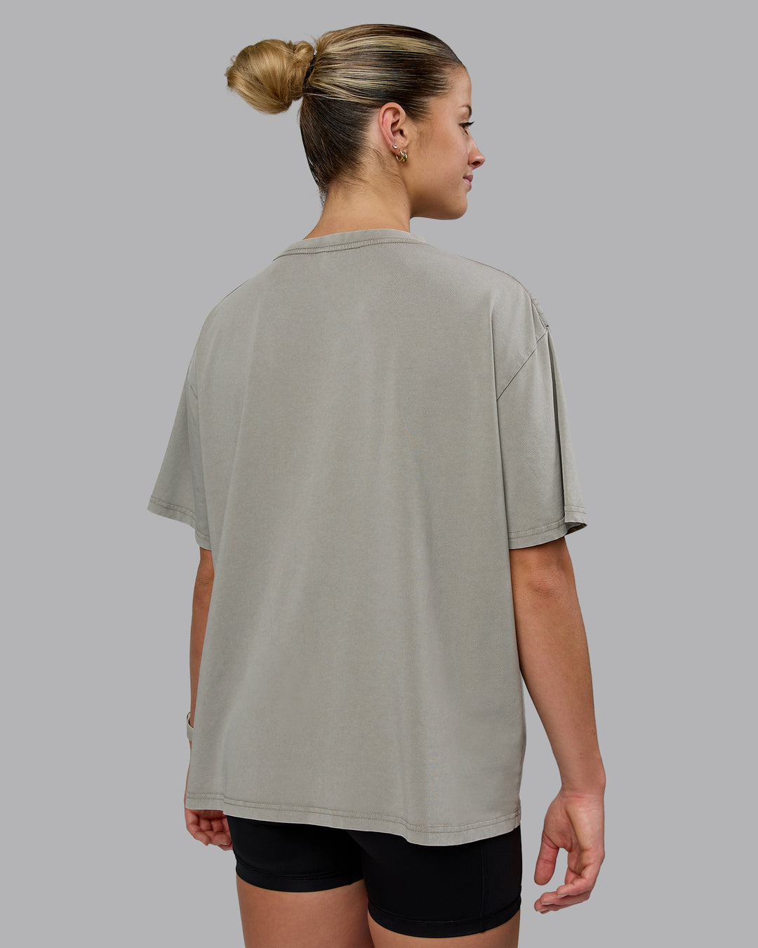 Woman wearing Go-To FLXCotton Oversized Tee Washed - Elephant