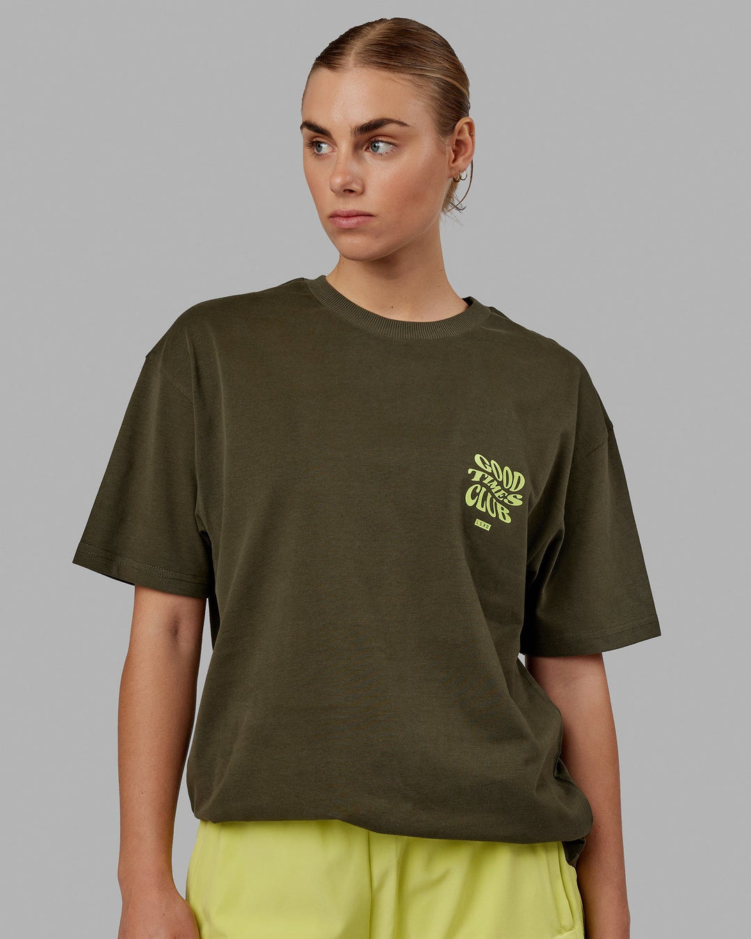 Woman wearing Good Times Heavyweight Tee Oversize - Forest Night-Mint