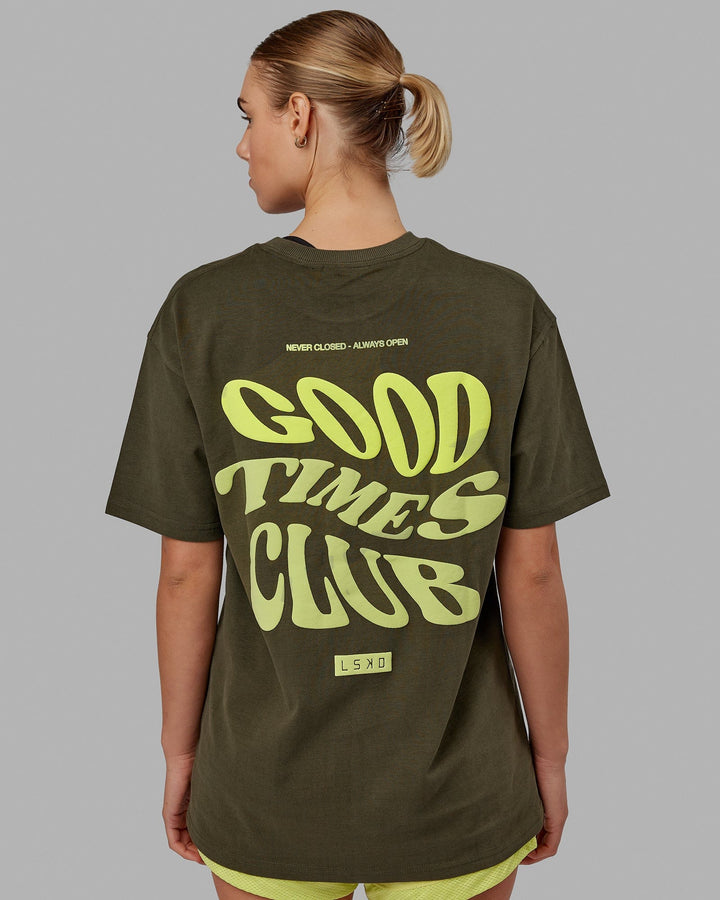Woman wearing Good Times Heavyweight Tee Oversize - Forest Night-Mint