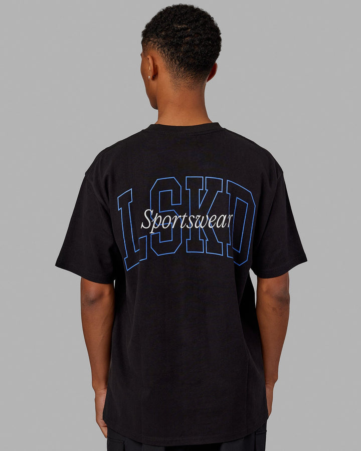 Man wearing Unisex Guild Heavyweight Tee Oversize - Black