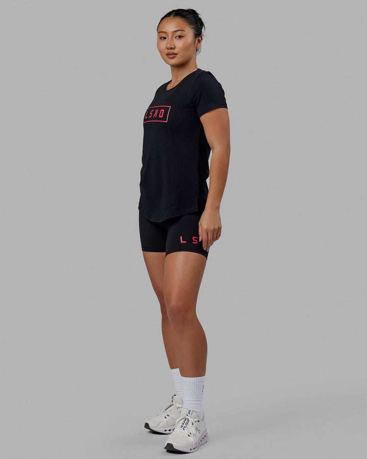 Woman wearing Luna Tee - Black-Raspberry