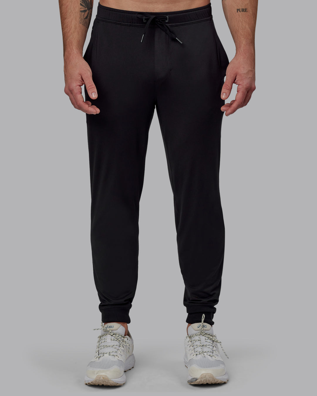 Man Wearing Restore CloudFLX Jogger - Black