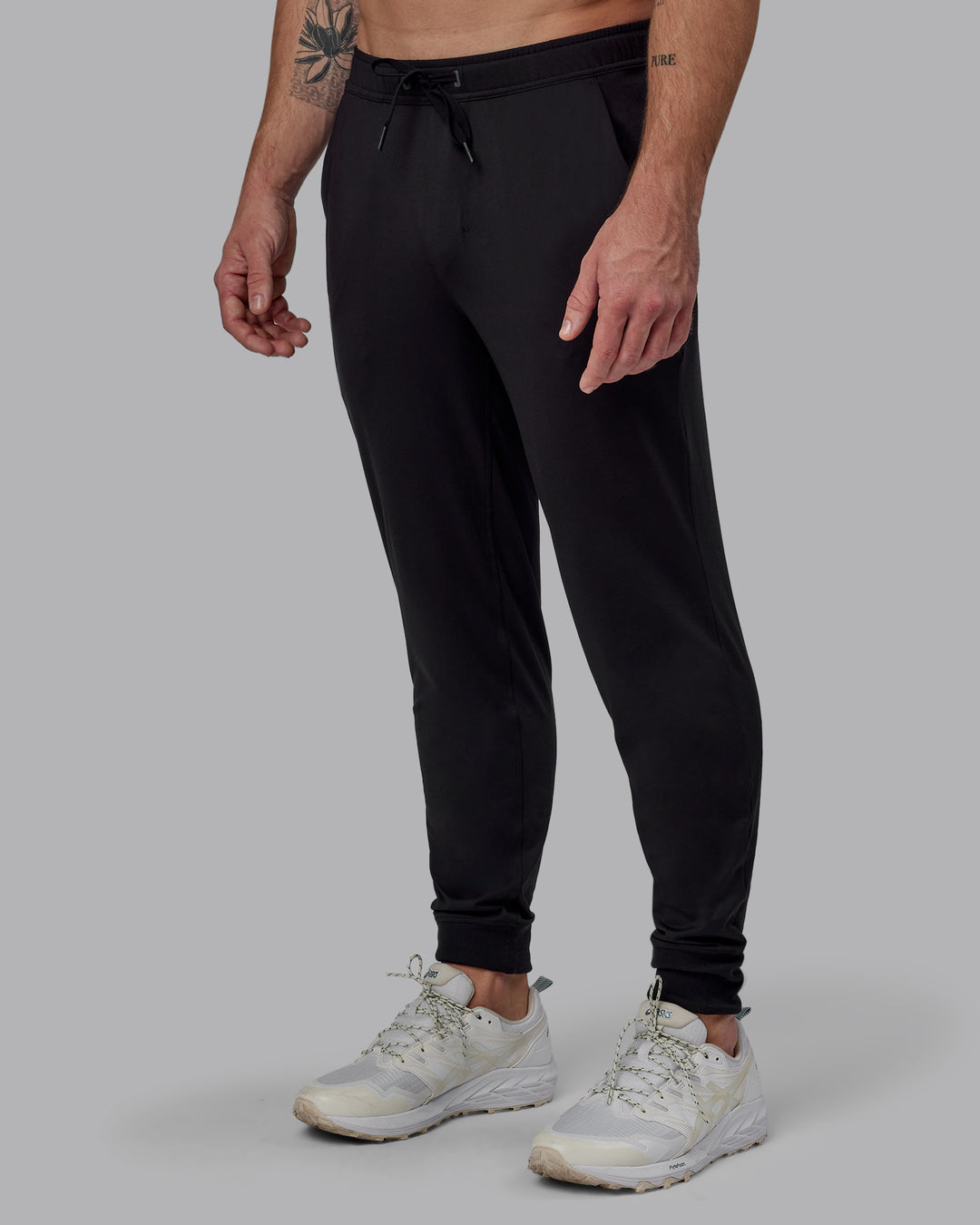 Man Wearing Restore CloudFLX Jogger - Black