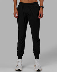 Man wearing Train-Lite FLXMAX Pant - Black