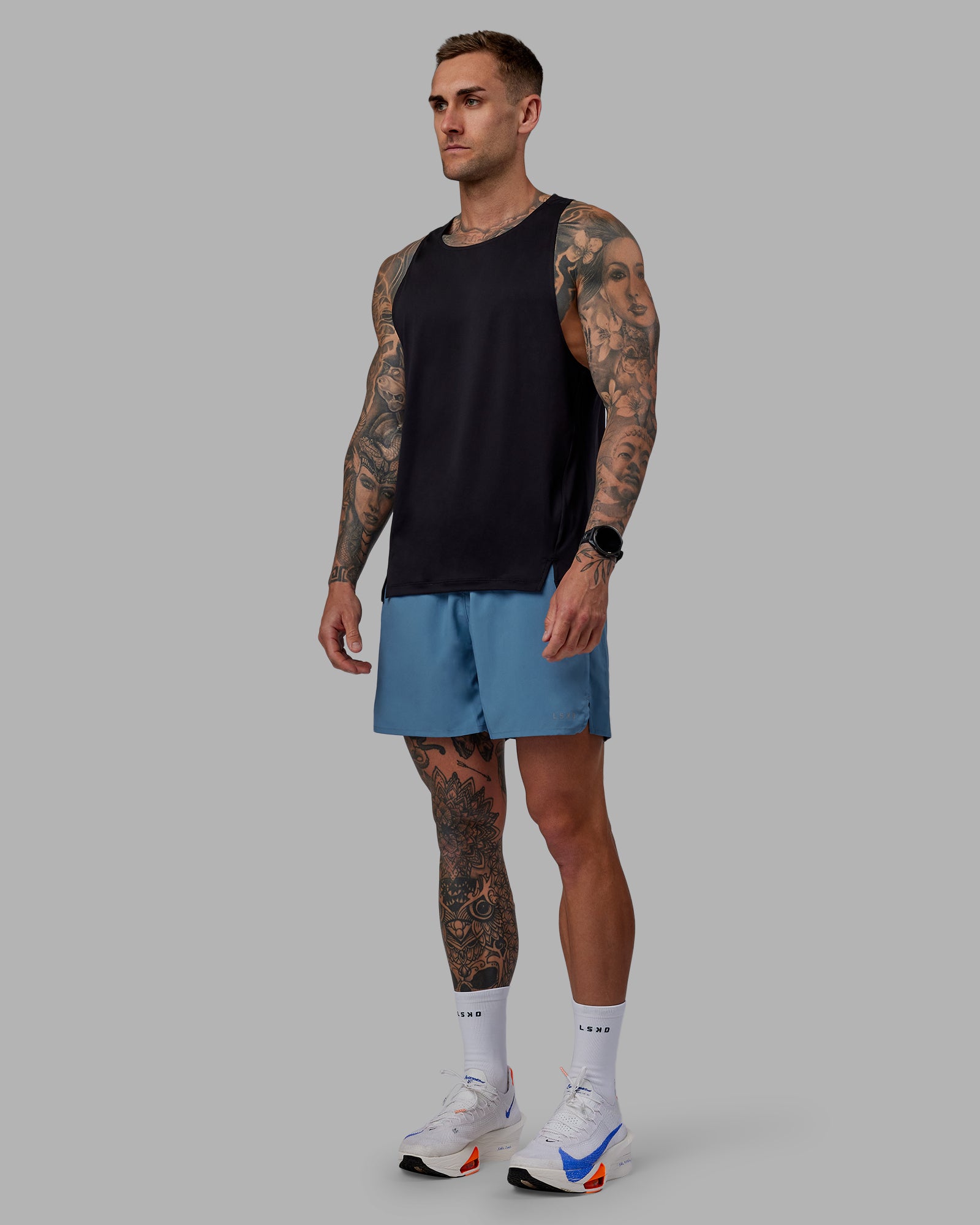 ウォーキング・ランニングウェア TRAINING S/S TOP & SHORTS 残り在庫がSALE PRICEに！コダワリのスマホポケットの使い勝手が