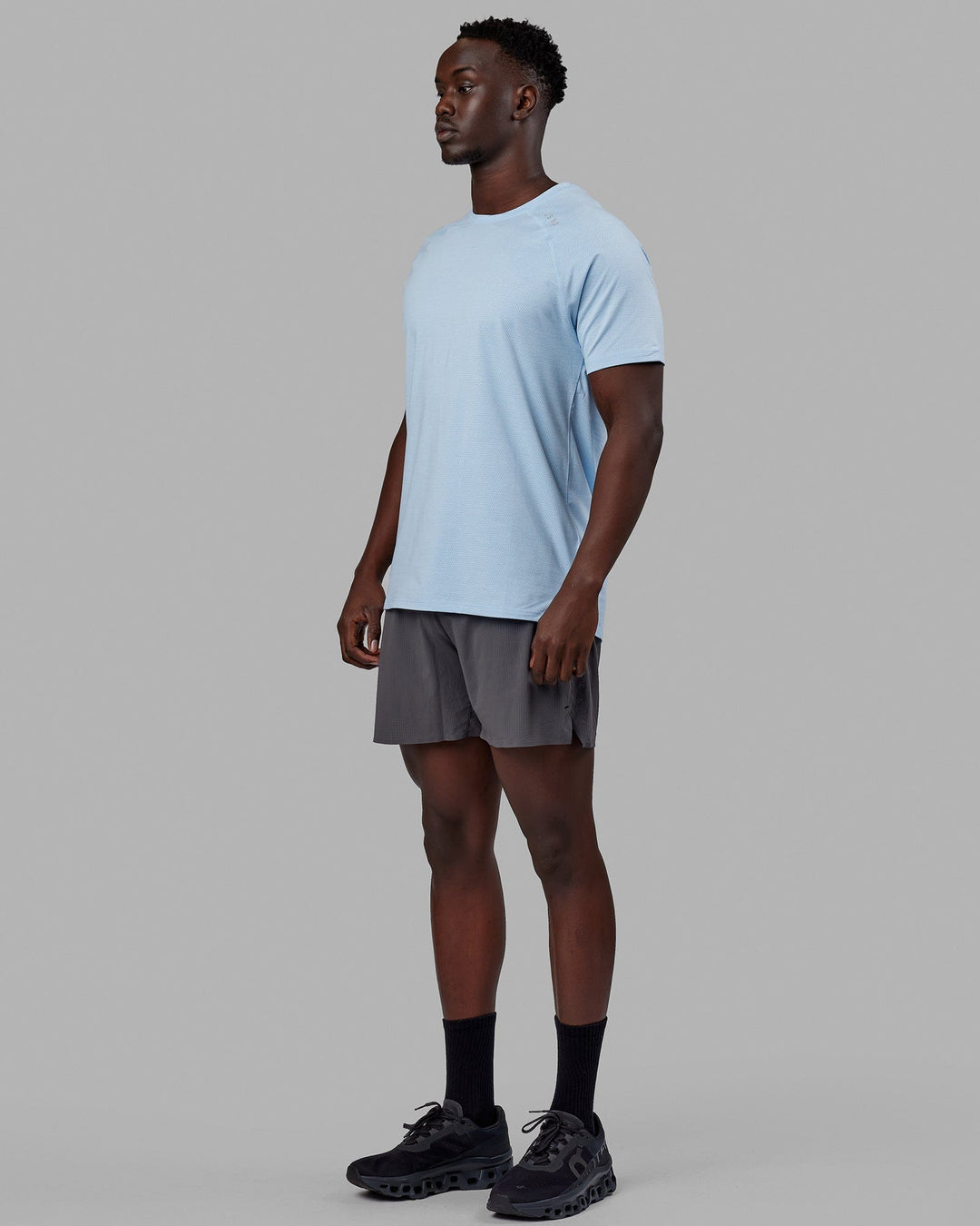 Man wearing Perform VapourFLX Tee - Windsurfer