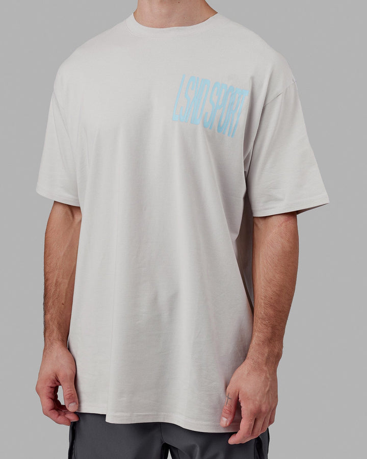 Man wearing Proximity Long Line Tee Oversize - Lunar Rock