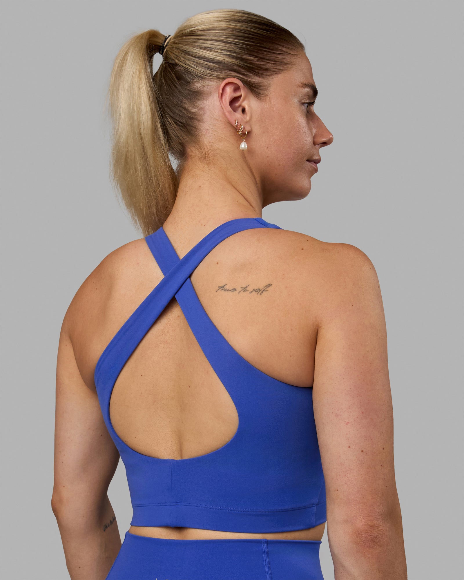 Woman wearing Pulse Active Tank - Power Cobalt