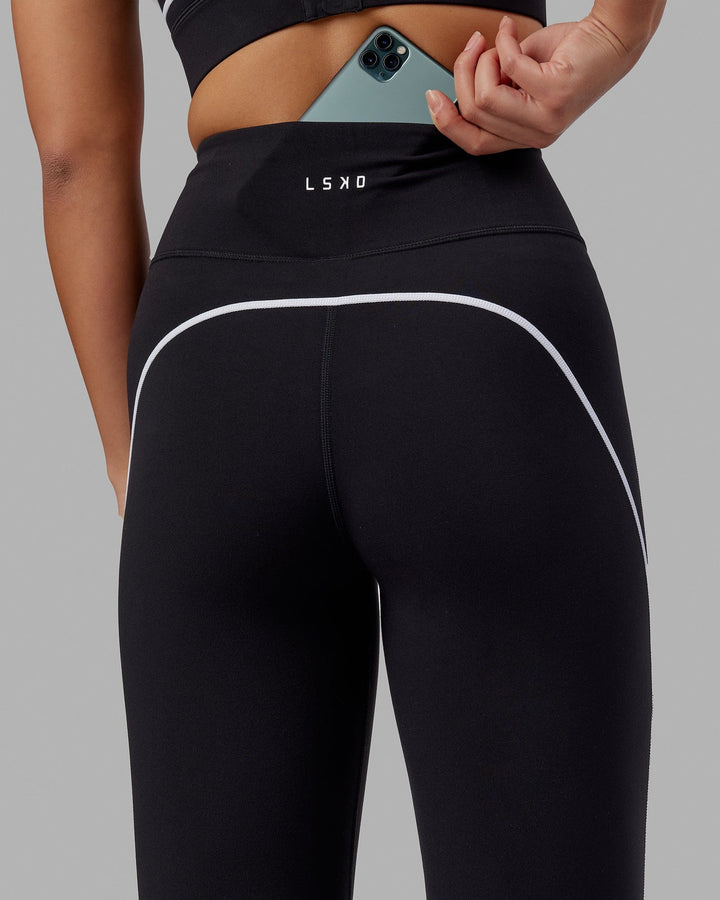 Woman wearing Pulse Full Length Tight - Black