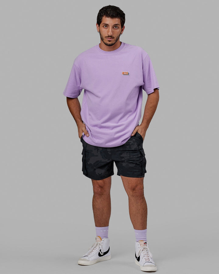 Man wearing Unisex Radiate Heavyweight Tee Oversize - Pale Lilac