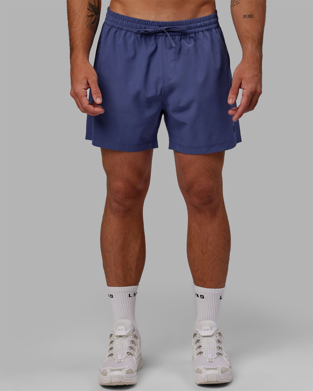 Man wearing Rep 5&