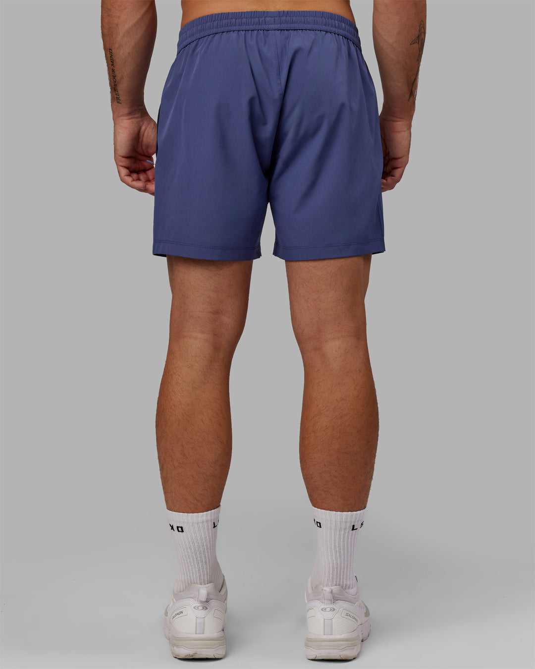 Man wearing Rep 5&