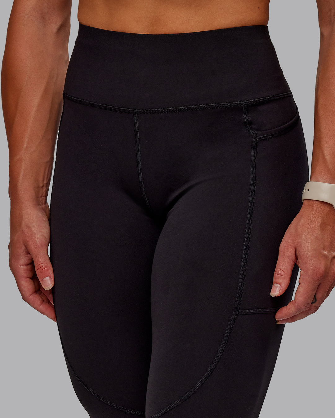 Woman wearing Rep Ultra High-Rise Full Length Legging Pockets - Black-Surreal Green | Model:Amber | Size:S