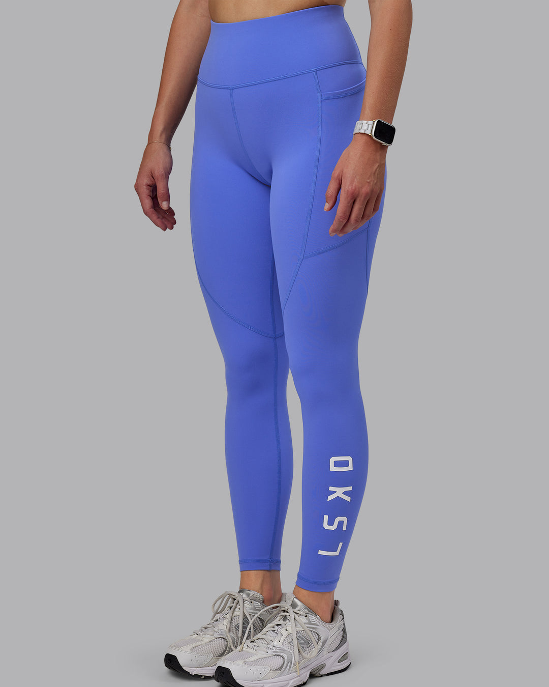 Woman wearing Rep Ultra High-Rise Full Length Legging Pockets - Baja Blue-White | Model:Lillie | Size:S