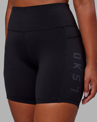 Woman wearing Rep Ultra High-Rise 6" Short Pockets - Black-Black | Model:Sierra | Size:L