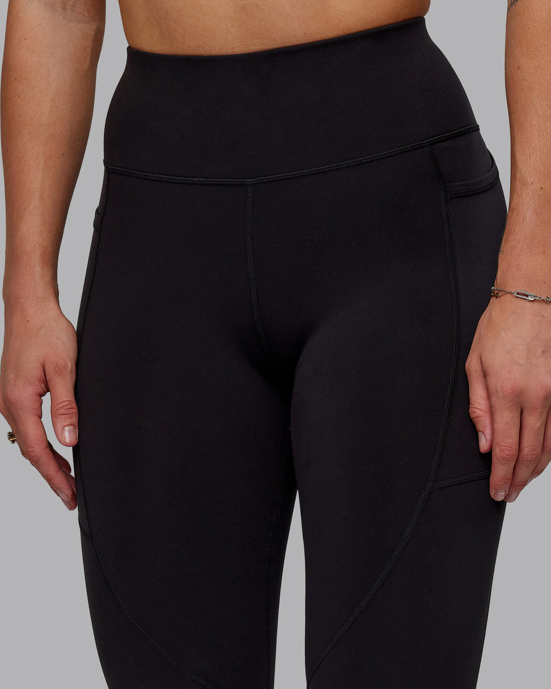 Woman wearing Rep Ultra High-Rise Tall Legging Pockets - Black-Black | Model:Hannah | Size:S