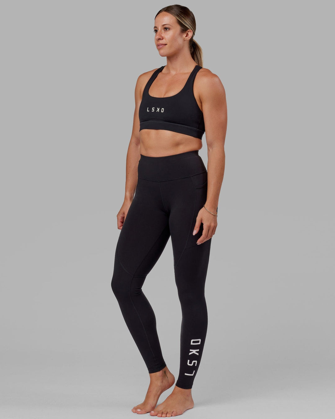 Woman wearing Rep X-Long Tight - Black-White