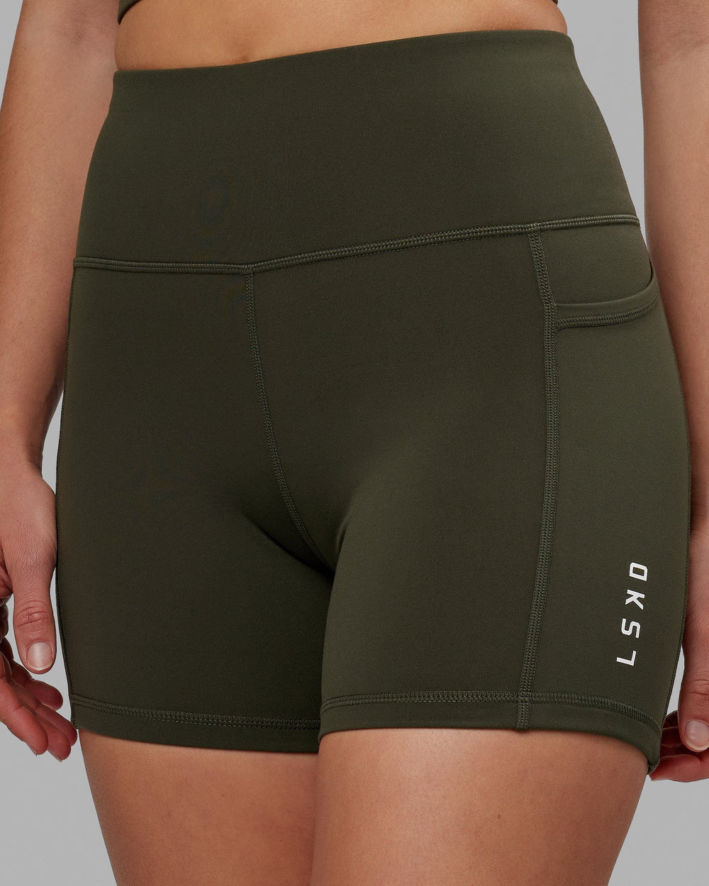 Woman wearing Rep X-Short Tight - Forest Night