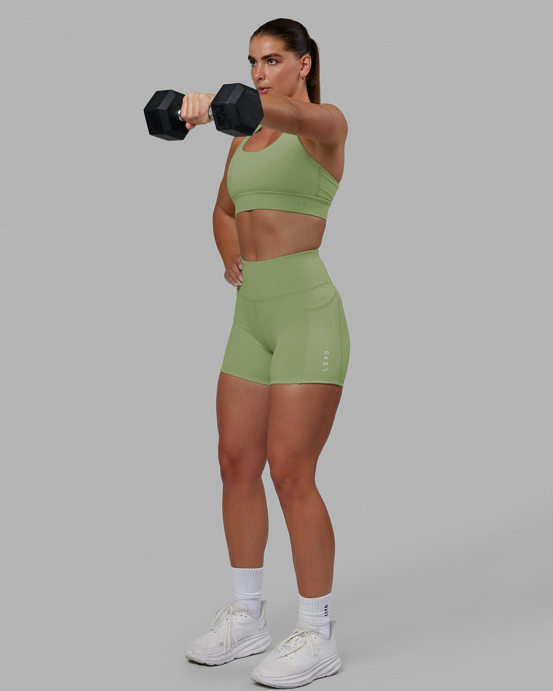 Woman wearing Rep X-Short Tights - Green Fig