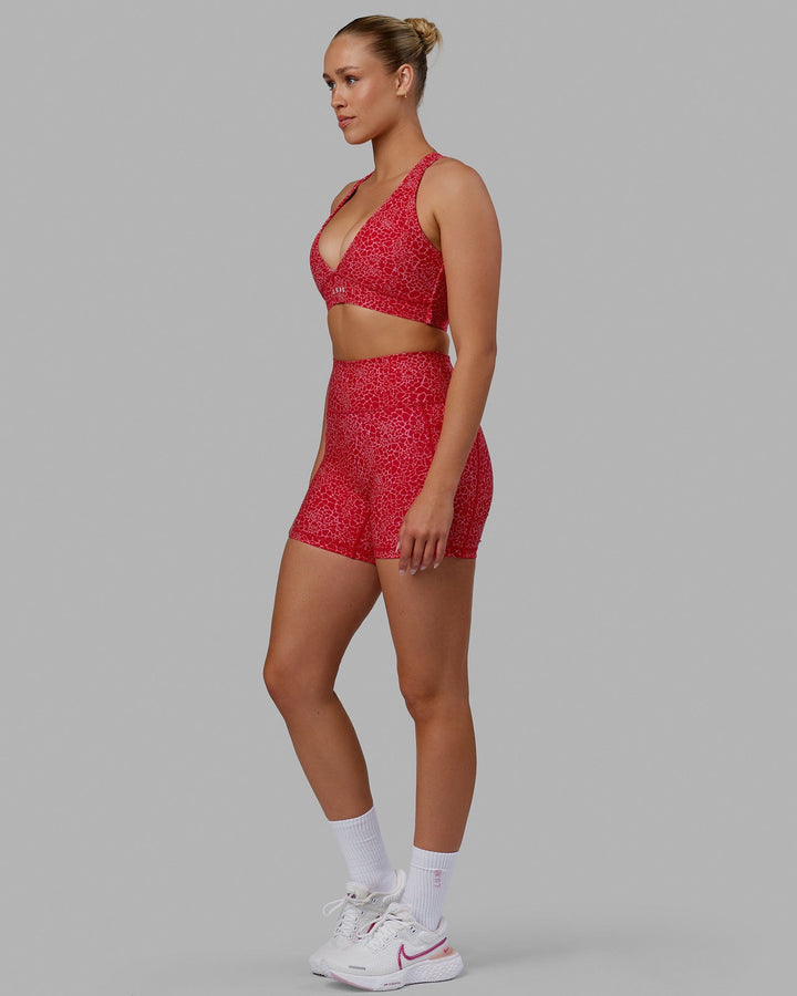 Woman wearing Stamina Sports Bra - Pink Vitality