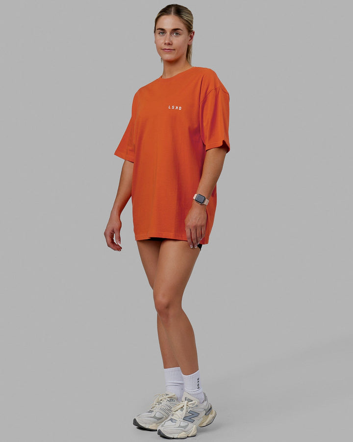 Woman wearing Unisex Endeavour Heavyweight Tee Oversize - Impact Orange