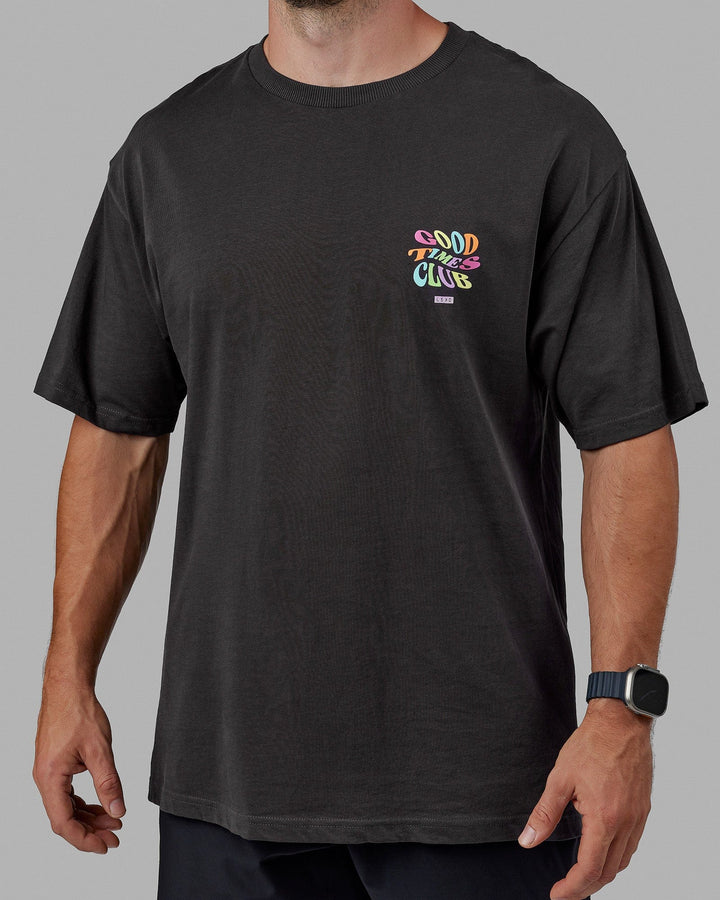 Man wearing Unisex Good Times Heavyweight Tee Oversize - Phantom-Multi